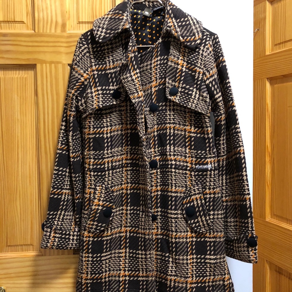 “Element” trench coat